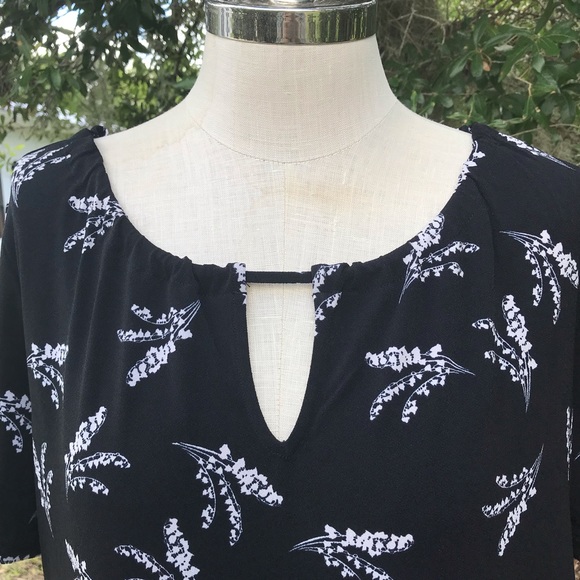 Worthington Short Sleeve XLarge Floral Blouse - Picture 2 of 4